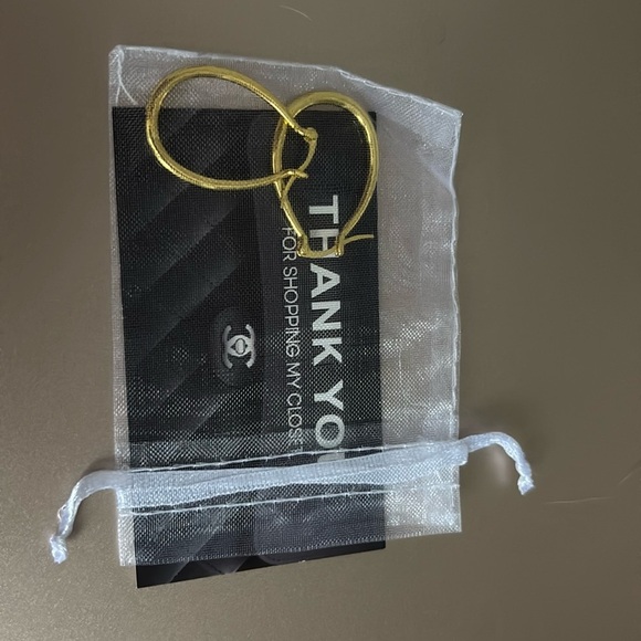 New 2 pairs  Elegant Hoop Earrings for Women - Hypoallergenic - Picture 5 of 6